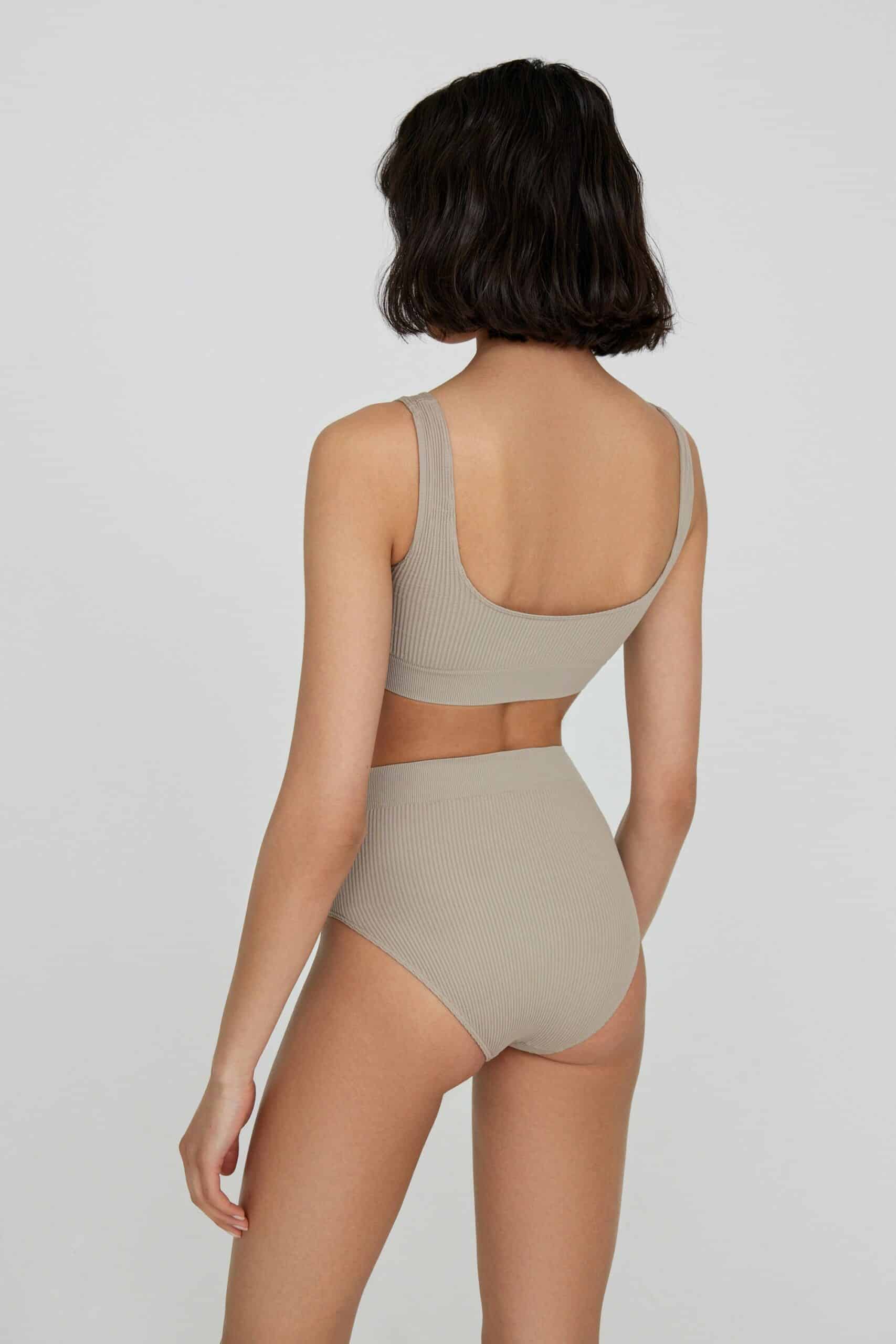 Wide-strap top set with high-rise briefs – фото № 5