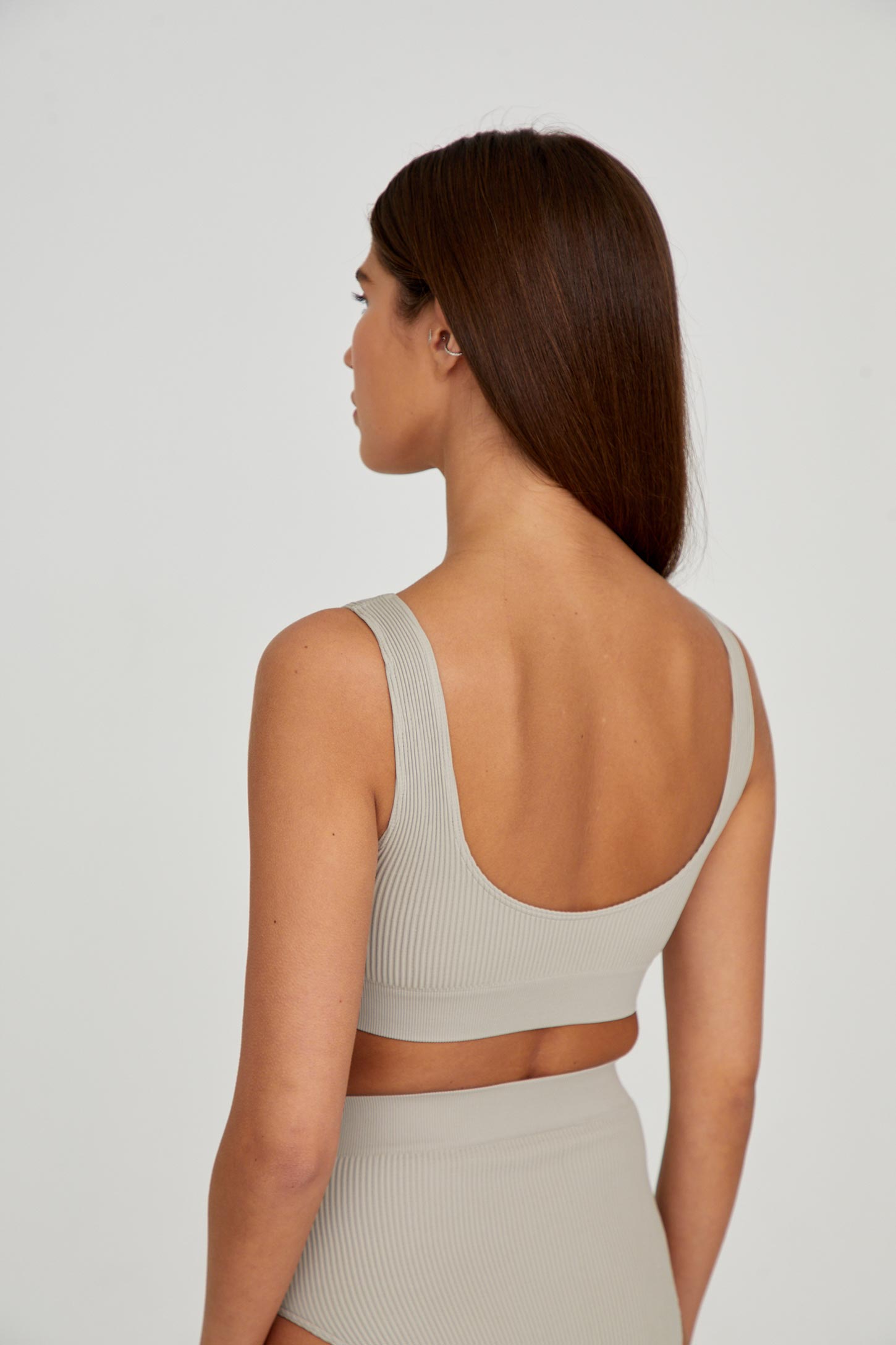 Wide-strap top set with high-rise briefs – фото № 6