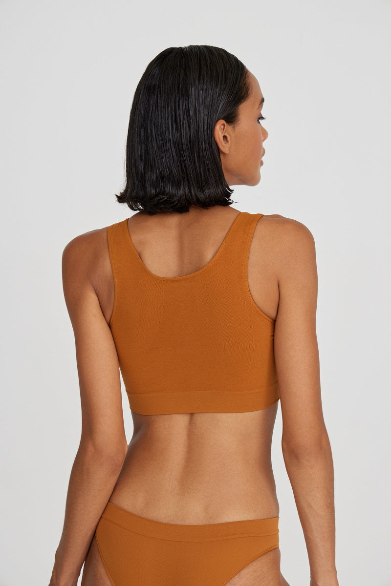 Push-up underwear top with wide straps