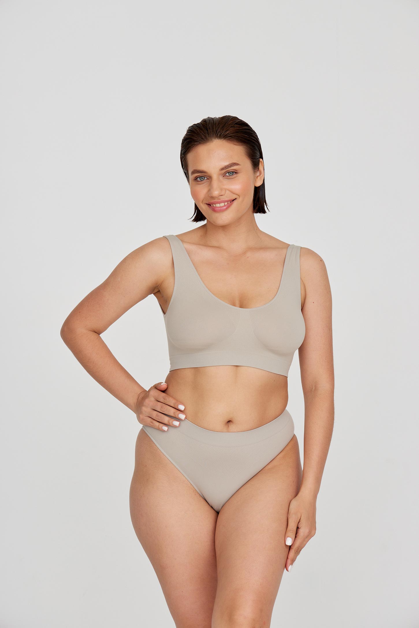 Wide strap V-neck underwear bra – фото № 5