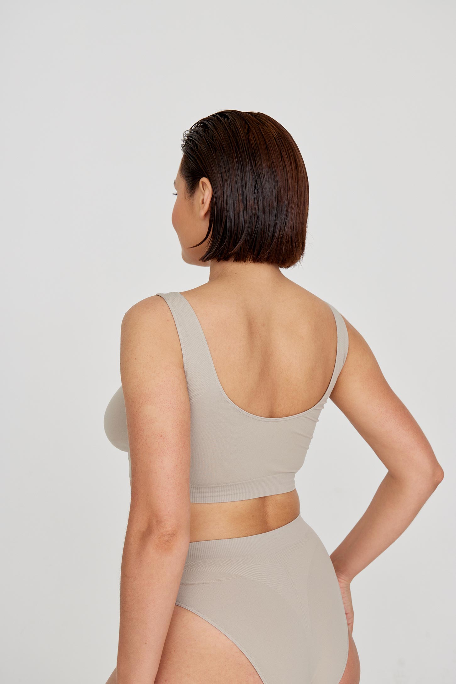 Wide strap V-neck underwear bra – фото № 3