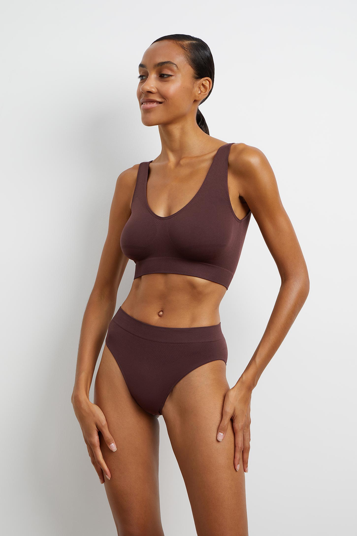 Wide strap V-neck underwear bra – фото № 2