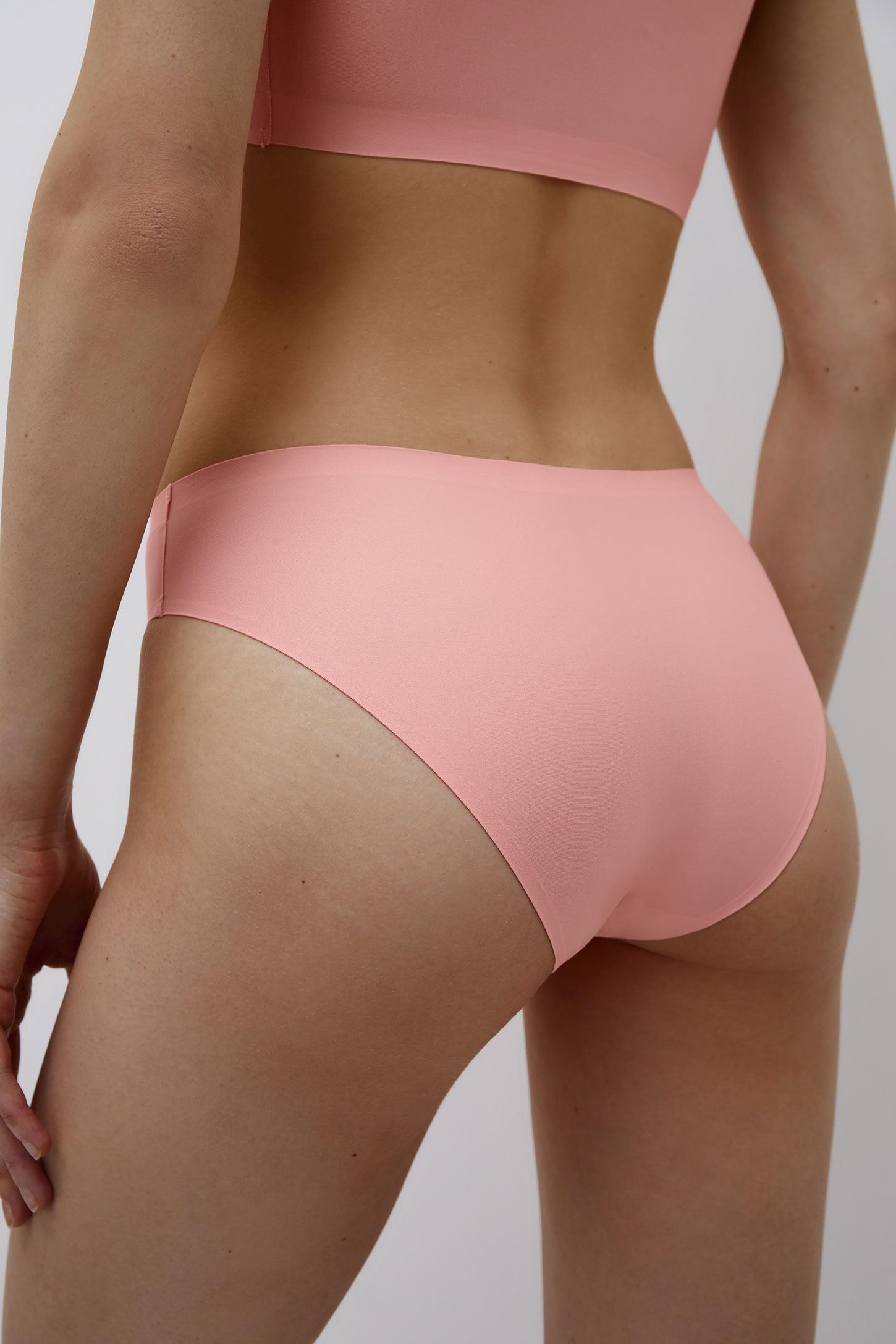 OAVQHLG3B Women's Underwear Sexy Seamless Sports Deep V-Low Waist Seamless  Thong M-XL 