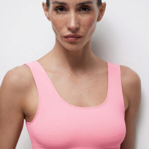 Wide-strap top with cup inserts Perfect Fit