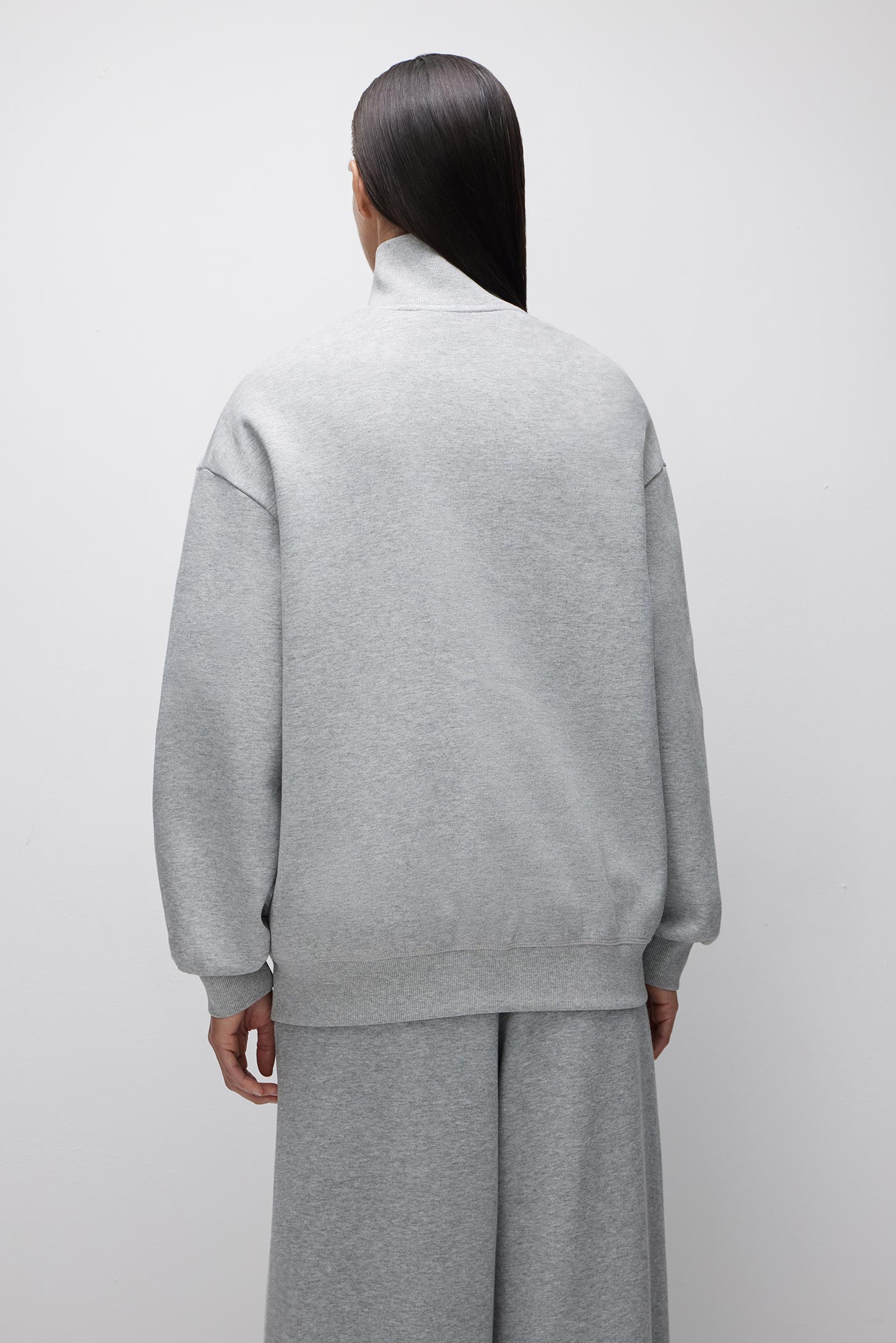 Oversized sweatshirt with a zipper PRETTY WOMAN – фото № 4