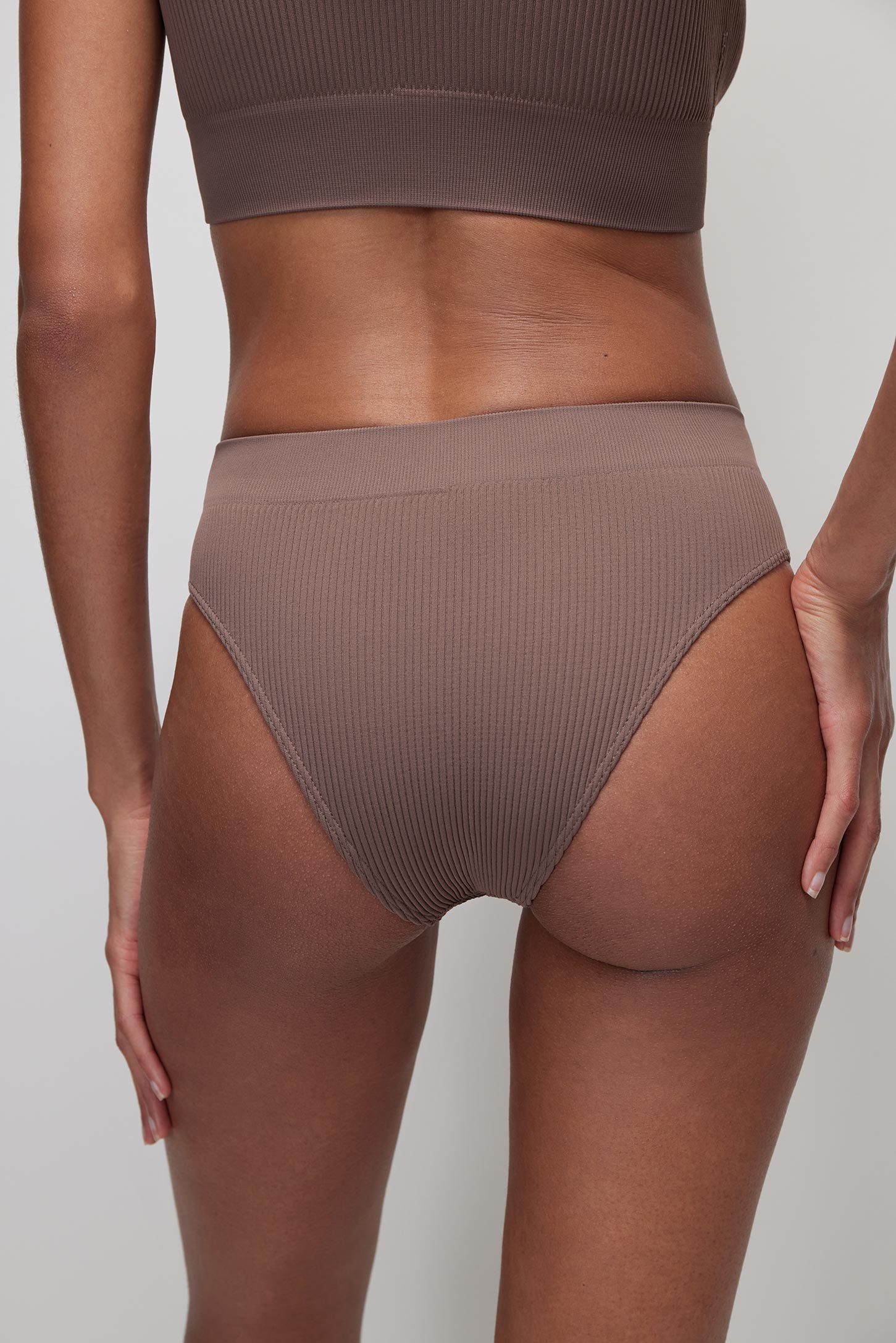 Hight-rise brazilian panties Ribbed Base – фото № 5