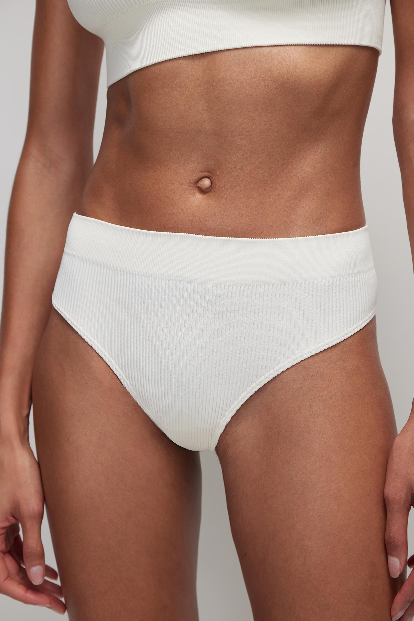 Hight-rise brazilian panties Ribbed Base – фото № 3