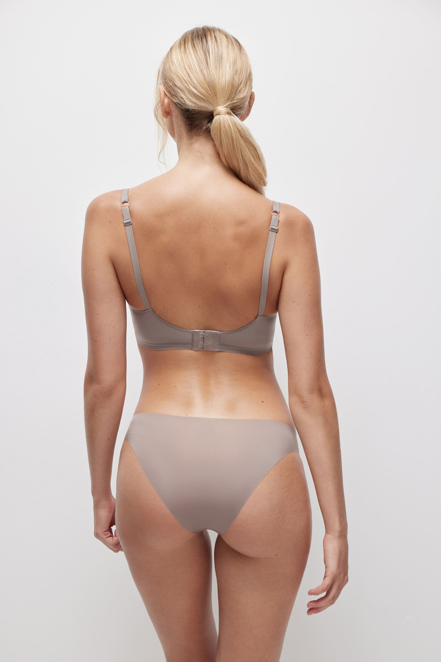 Bra with thin straps Airy – фото № 4