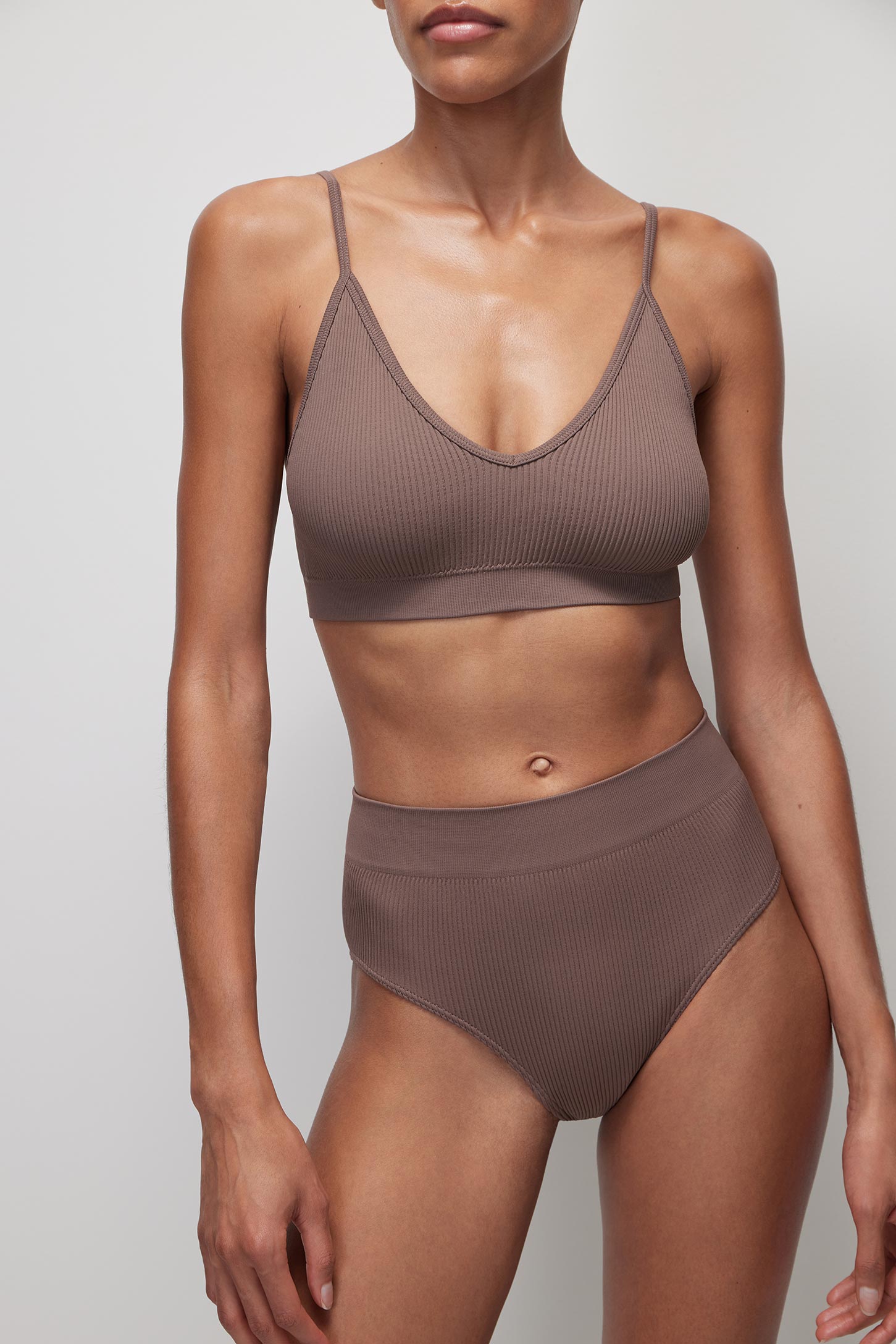 Ribbed slip-on briefs Ribbed Base – фото № 2