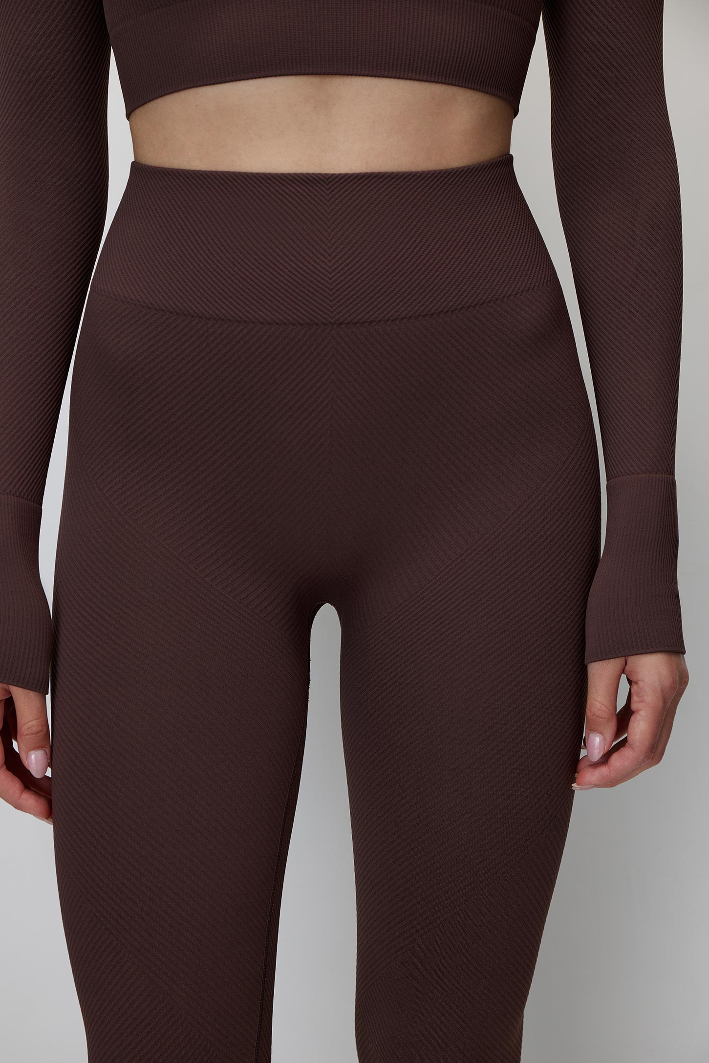 Leggings with a diagonal hem Seamless Fit – фото № 3