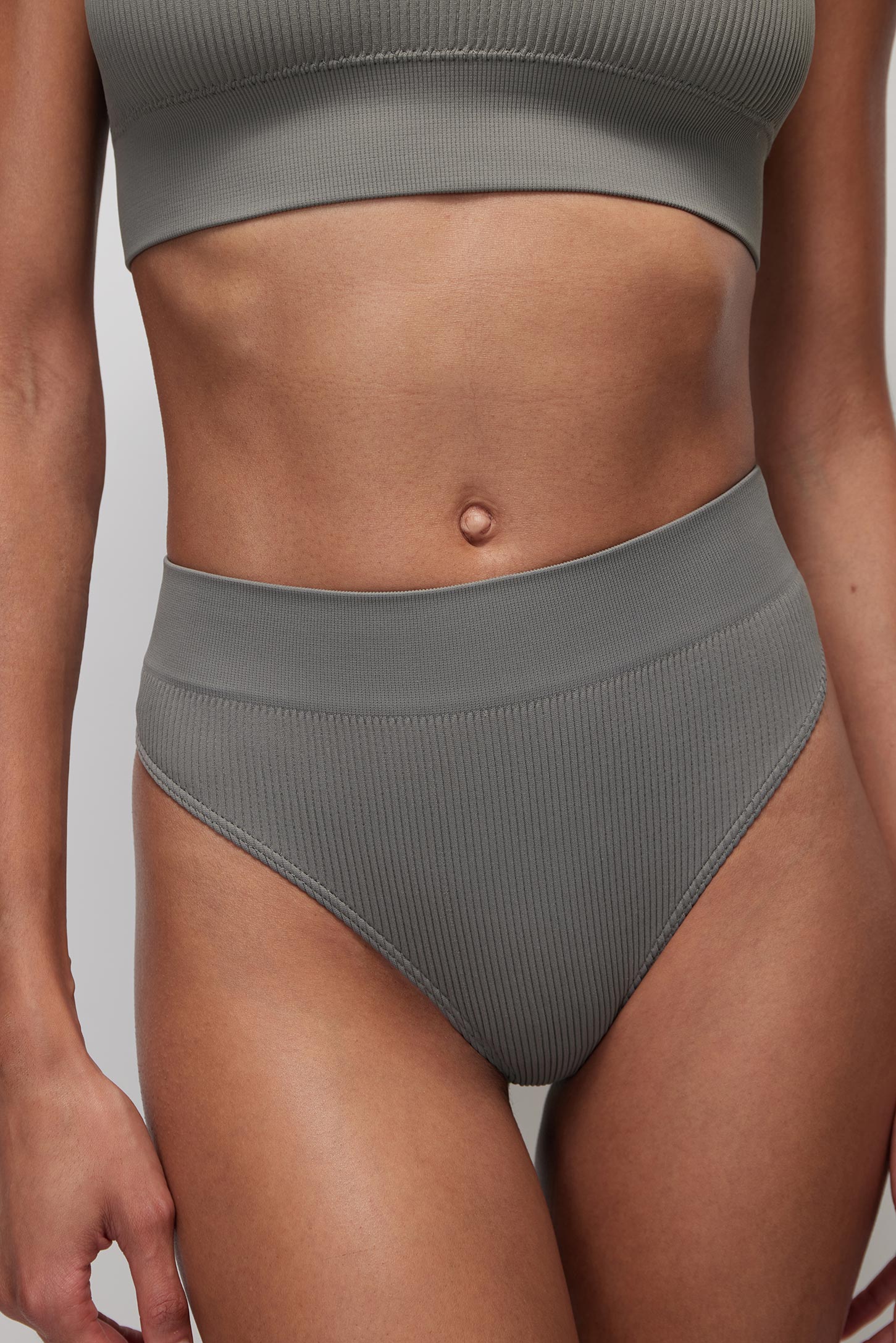 Ribbed thong panties Ribbed Base – фото № 4
