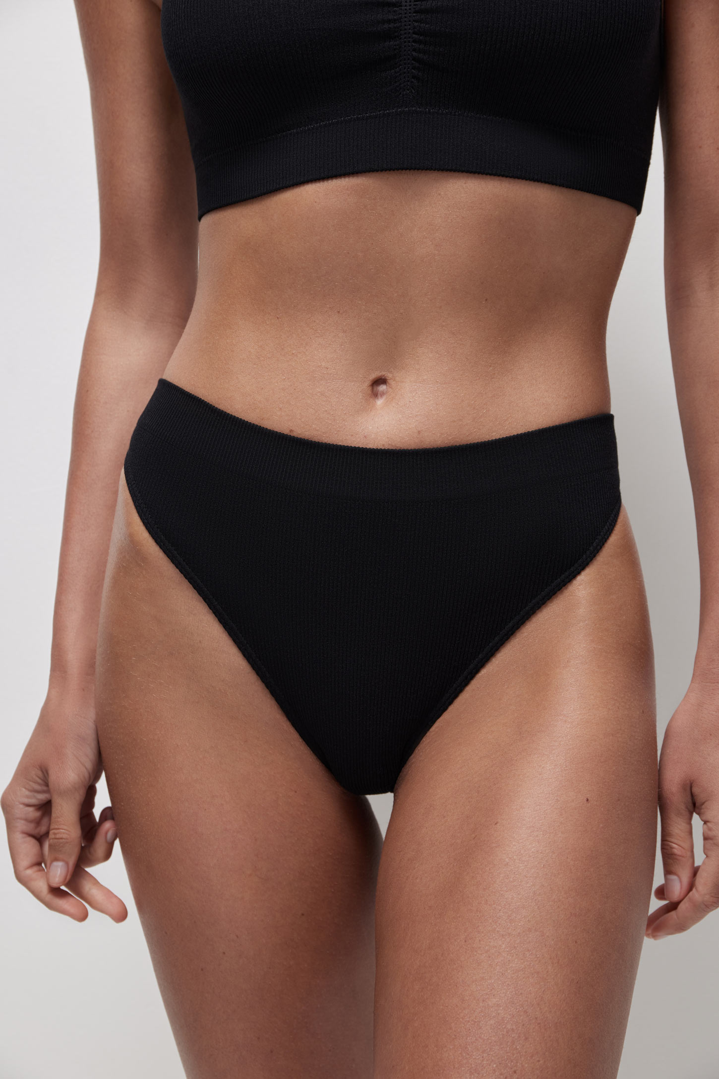High-rise thong briefs – фото № 3