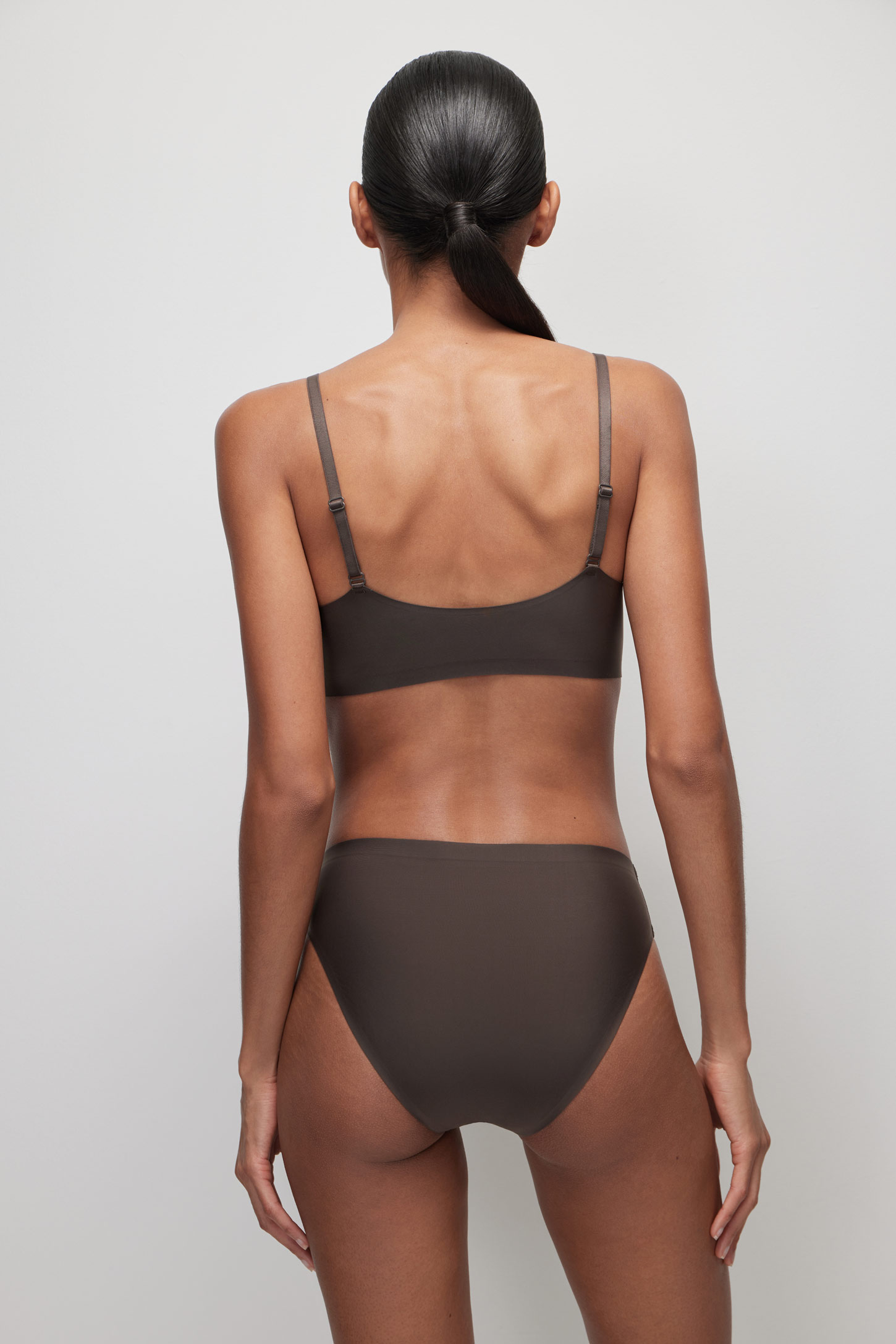 High-rise slip-on briefs Skin – фото № 4