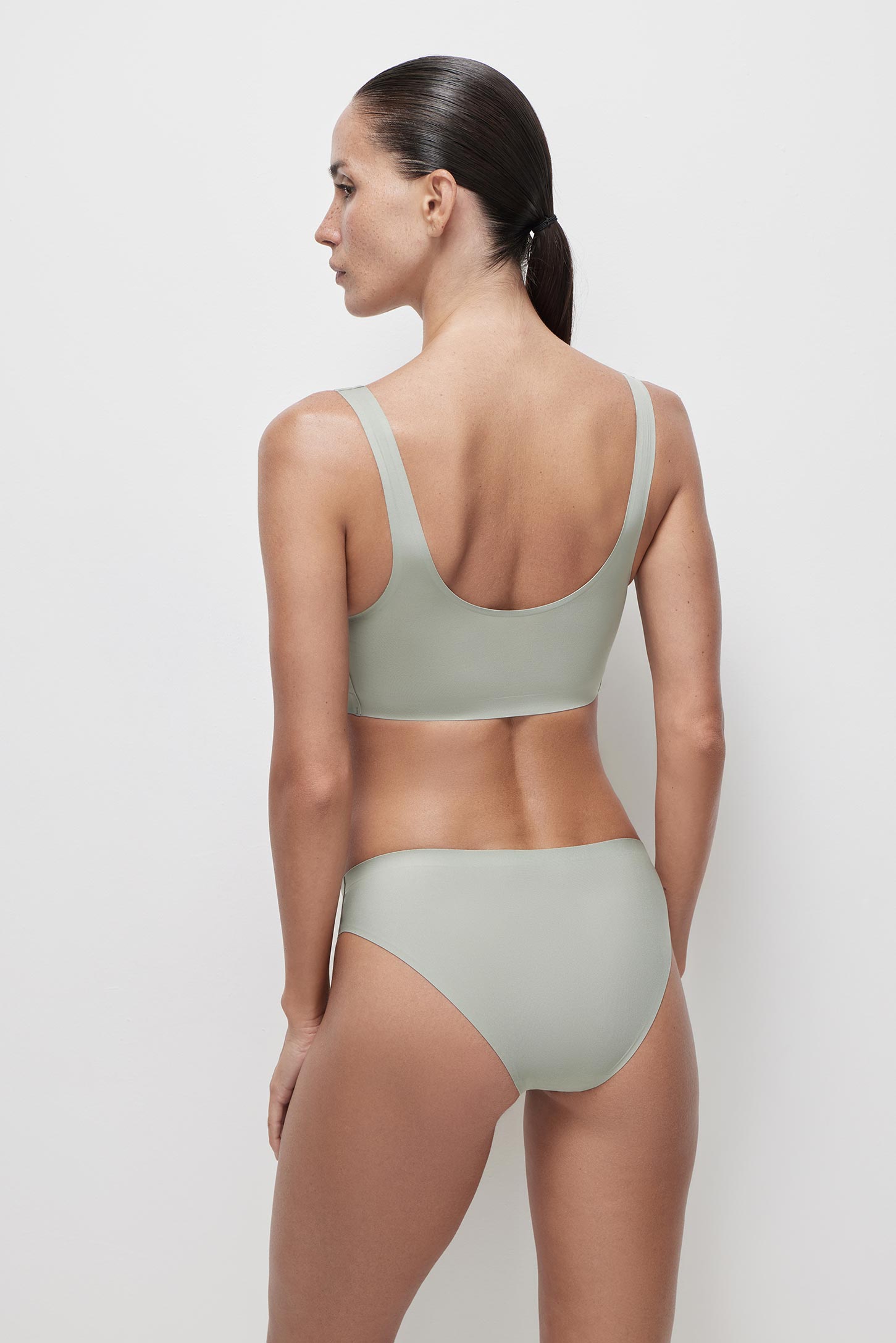 Invisible laser-cut classic briefs – фото № 3