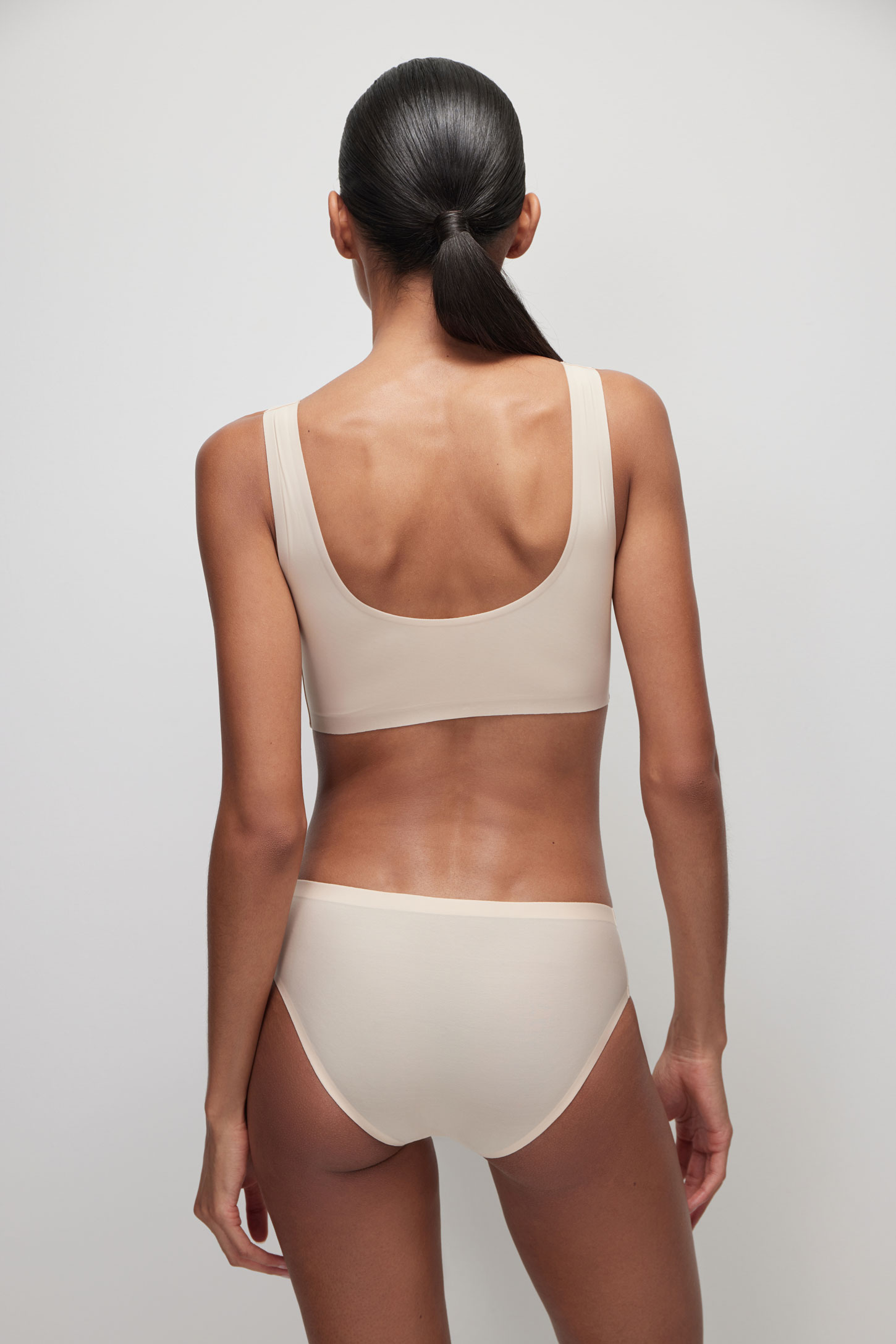 Slip-on briefs with a medium fit Skin – фото № 4