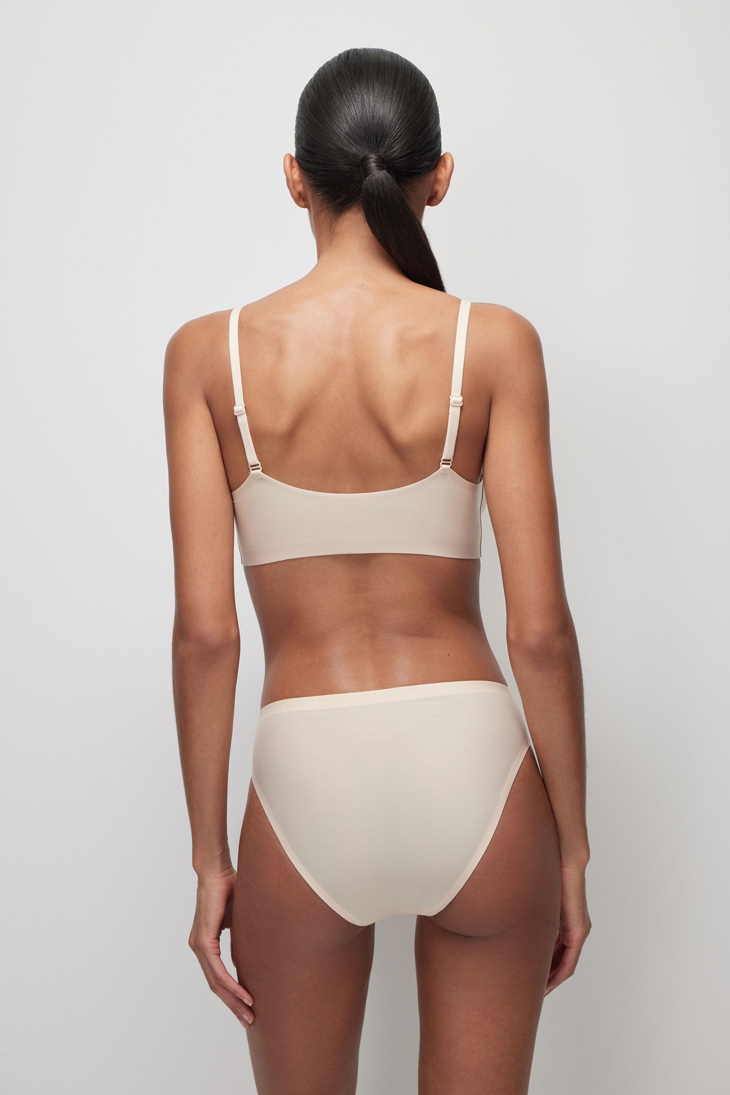 High-rise slip-on briefs Skin – фото № 4