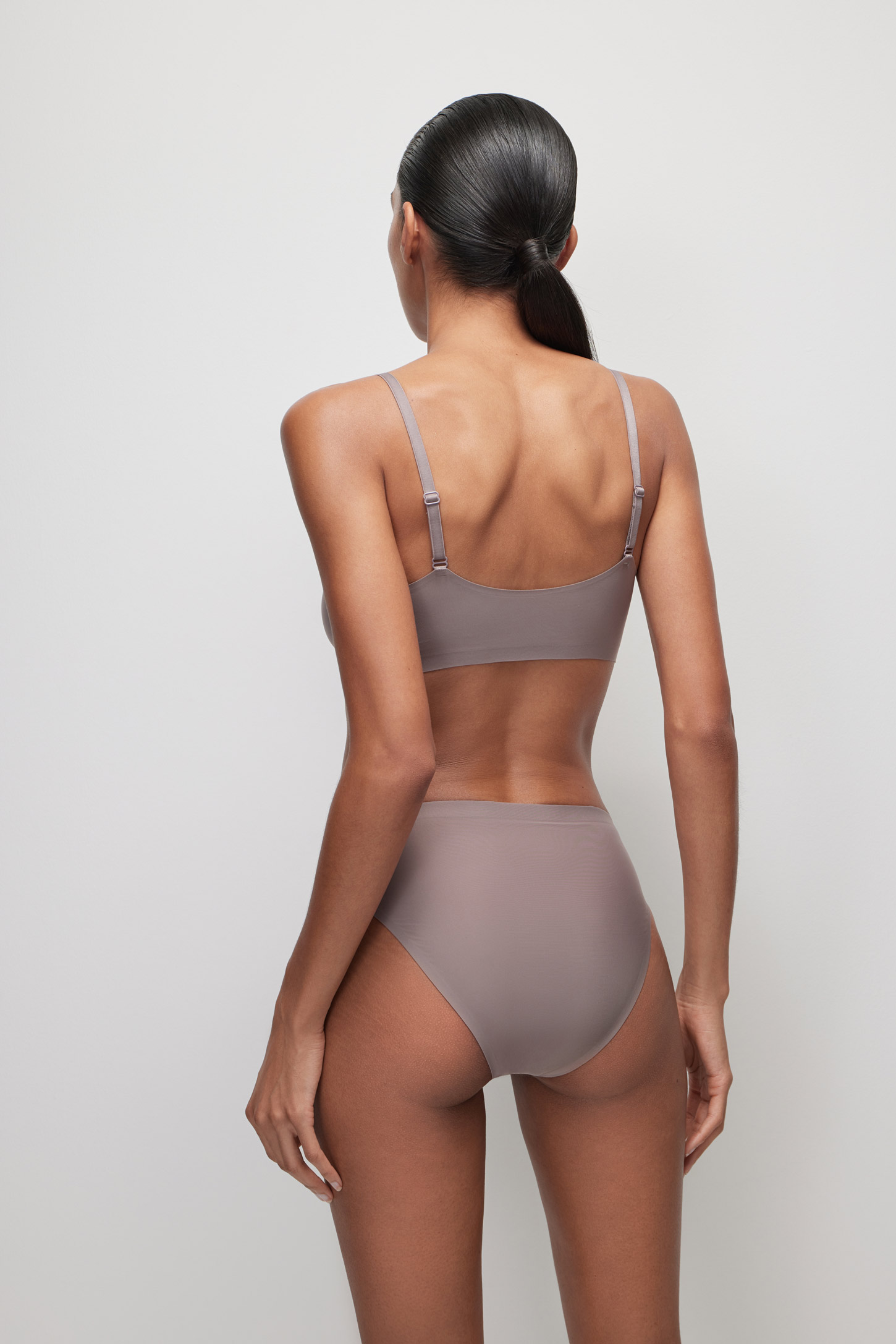 High-rise slip-on briefs Skin – фото № 4