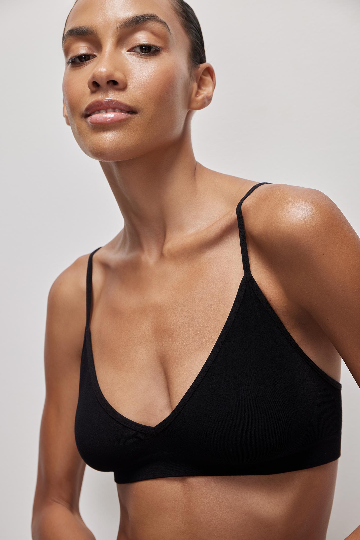 Top with thin straps Bamboo Seamless – фото № 2