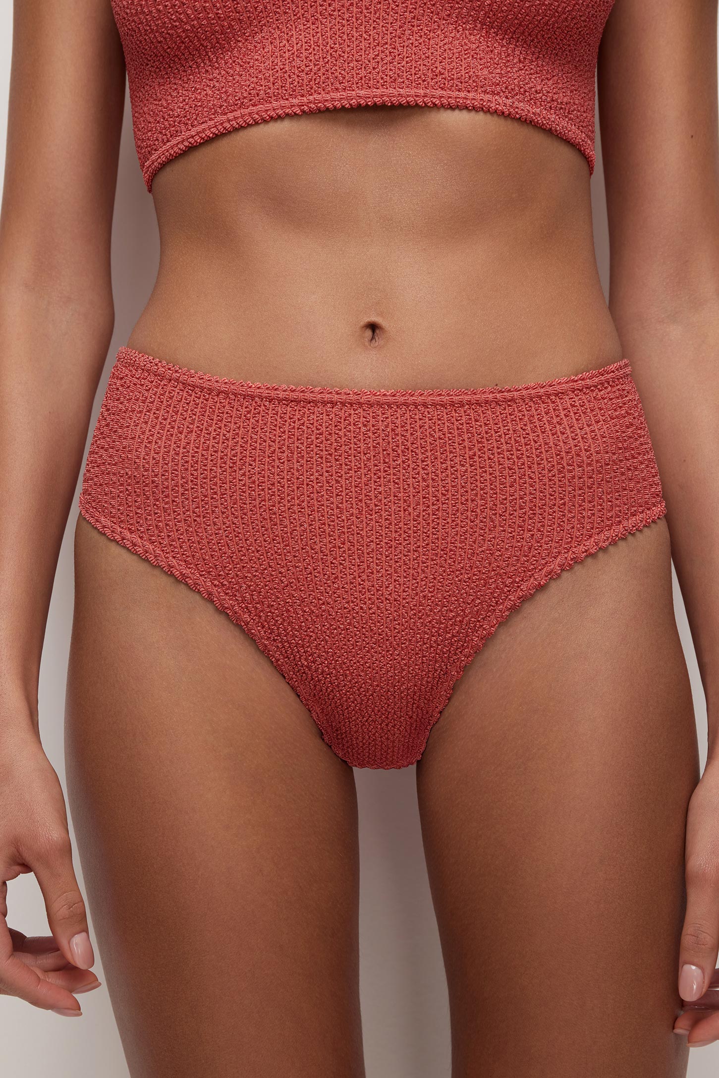 Brazilian bathing trunks with a medium fit Tropical