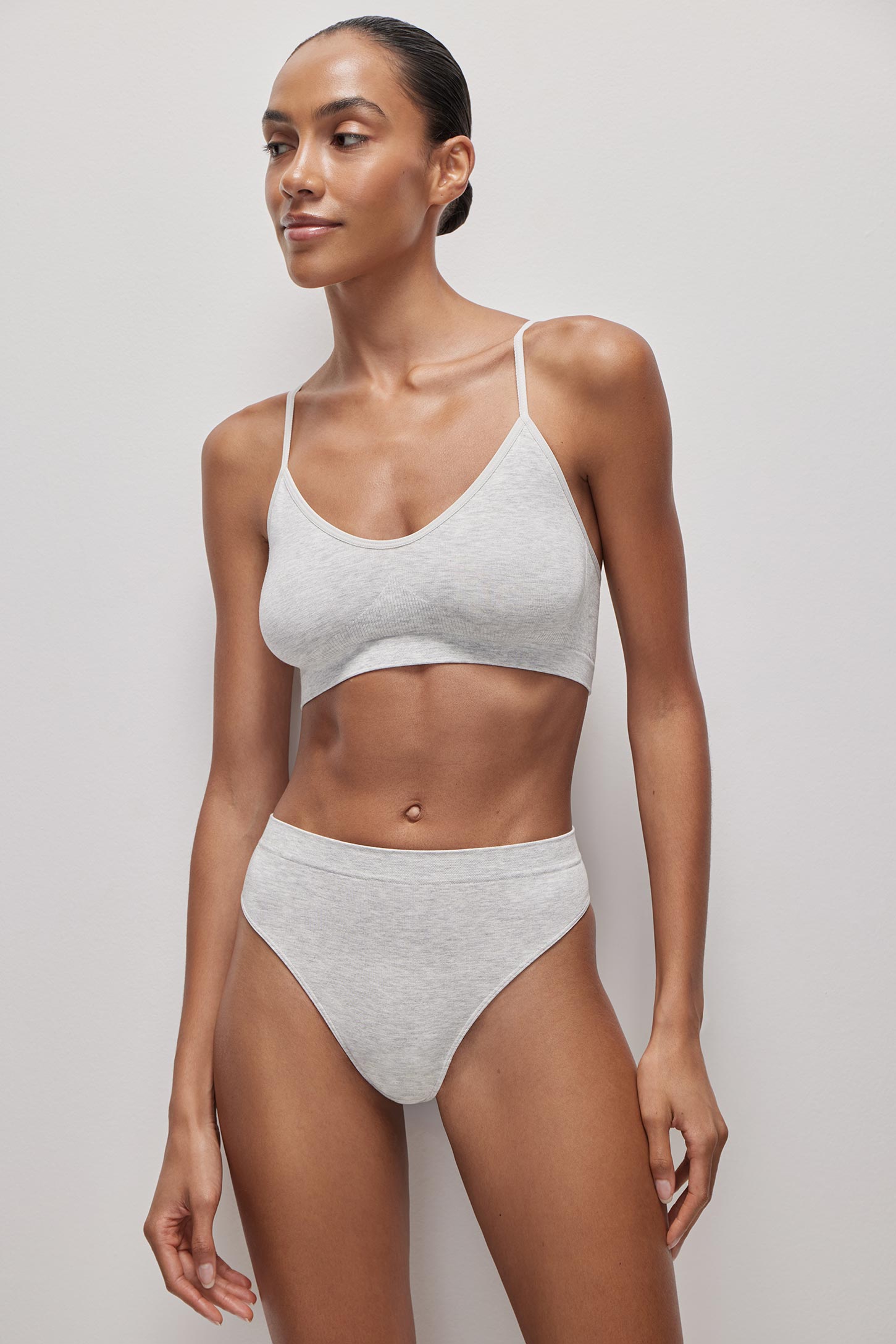 Top with thin straps Bamboo Seamless – фото № 2