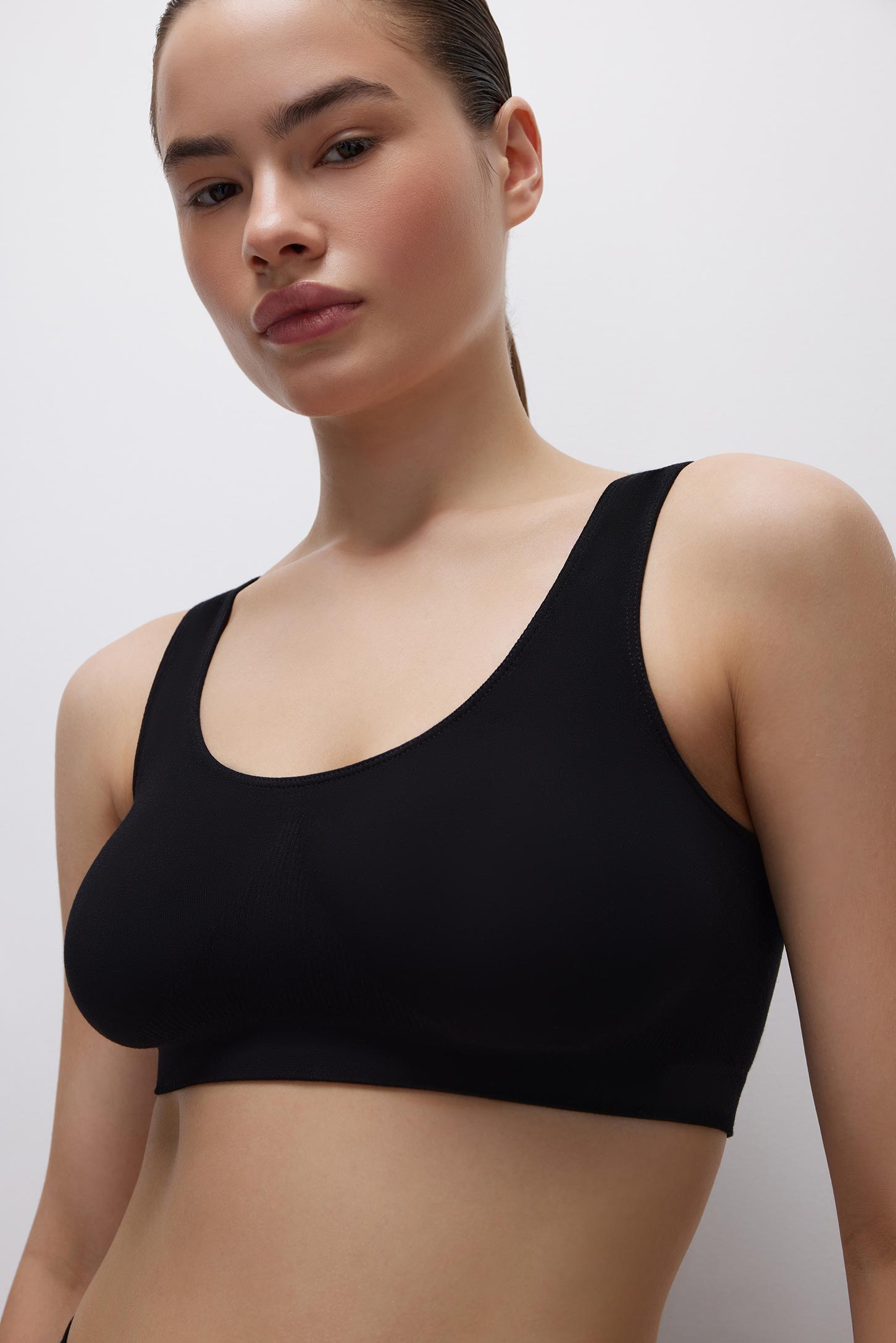 Bamboo wide-strap bra top Seamless – фото № 2