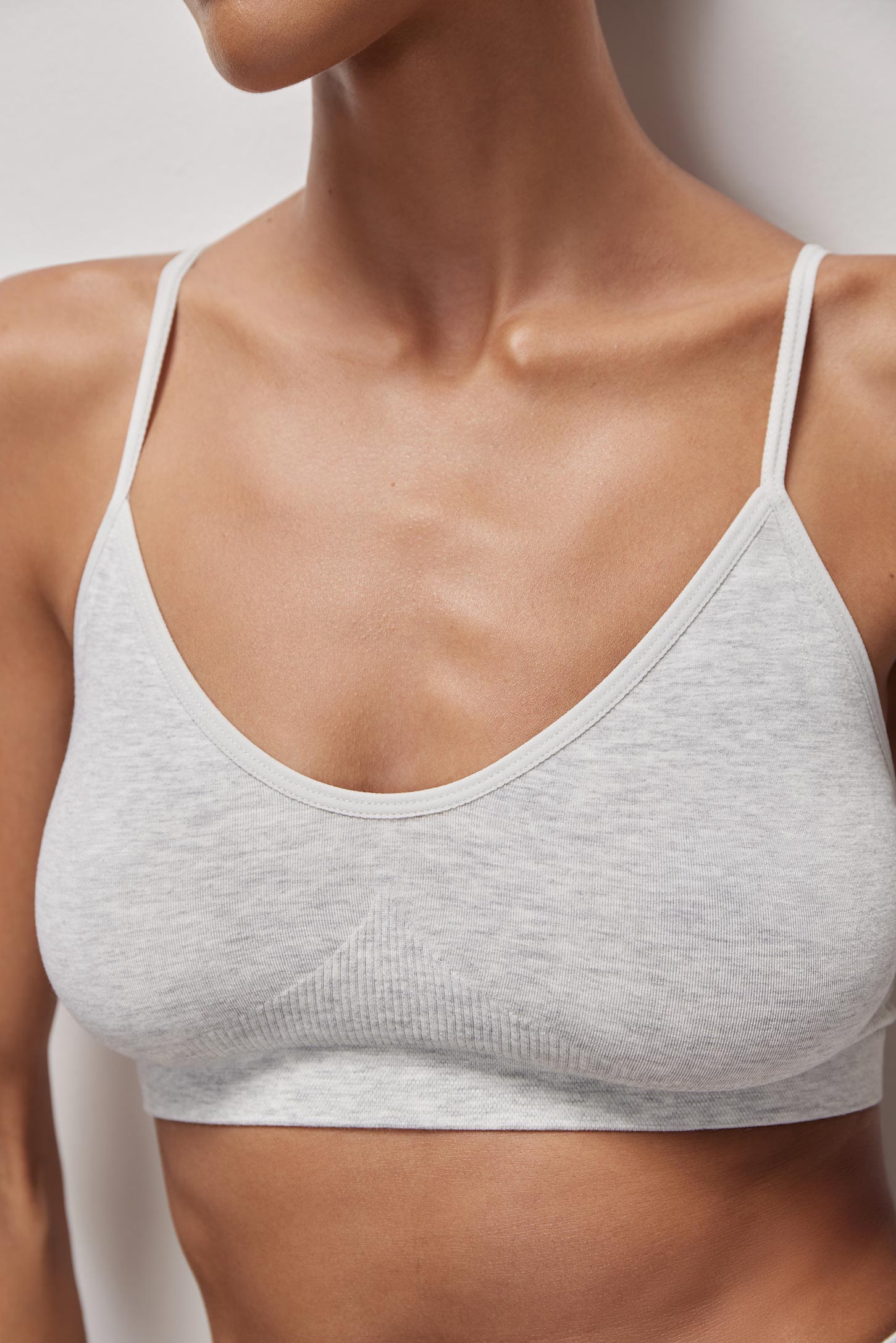Top with thin straps Bamboo Seamless – фото № 3