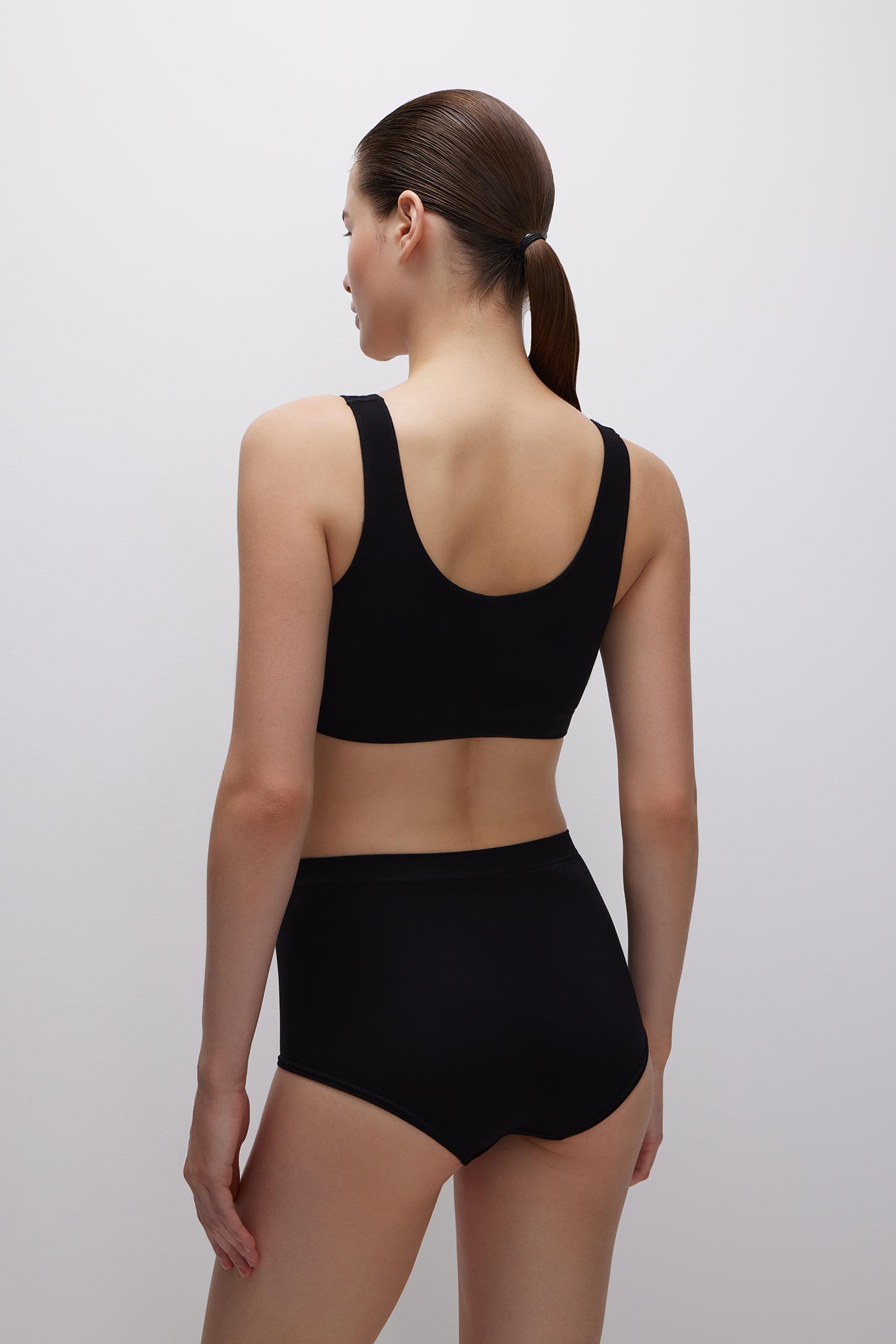 Bamboo wide-strap bra top Seamless – фото № 4