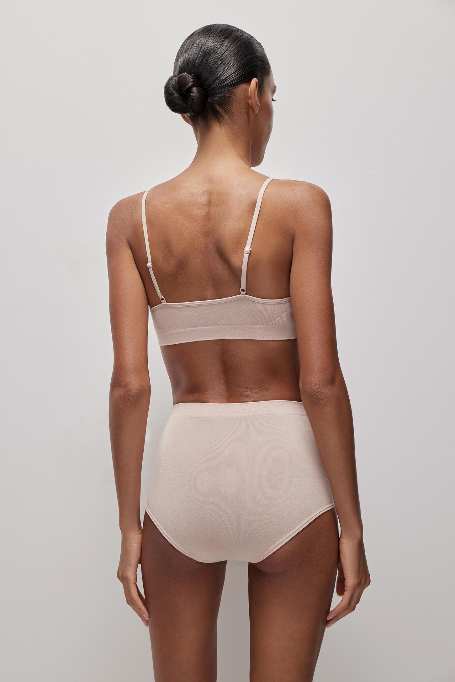Top with thin straps Bamboo Seamless – фото № 4