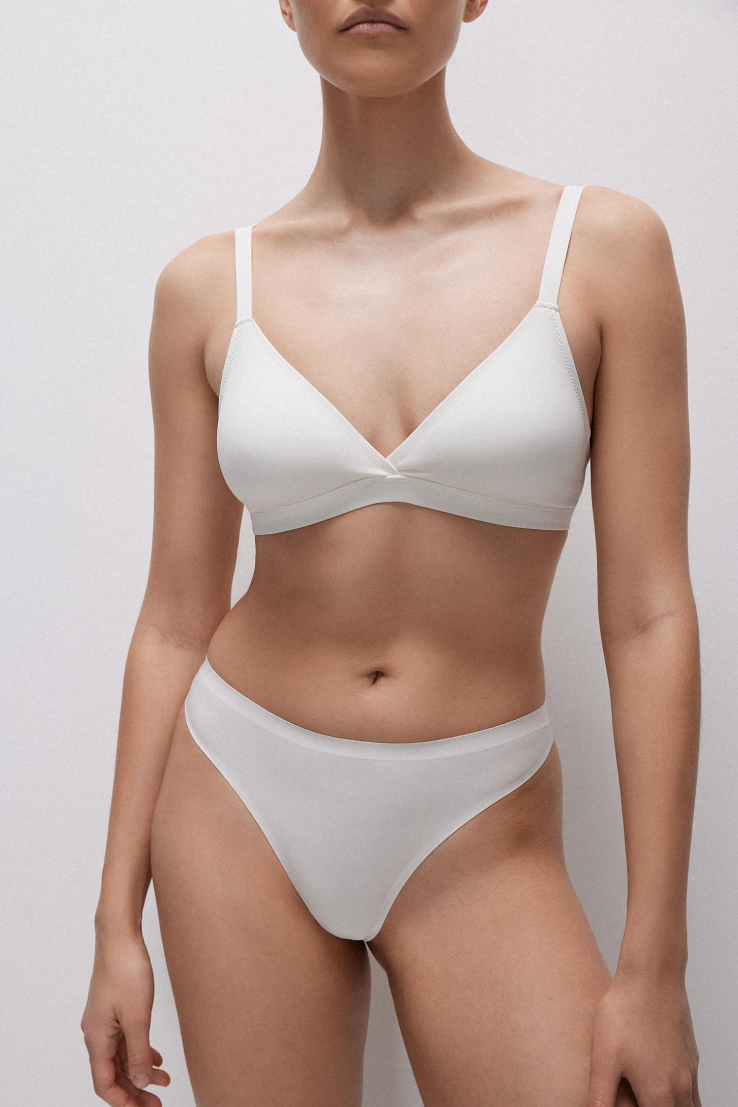 Hight-rise thong Invisible – фото № 3