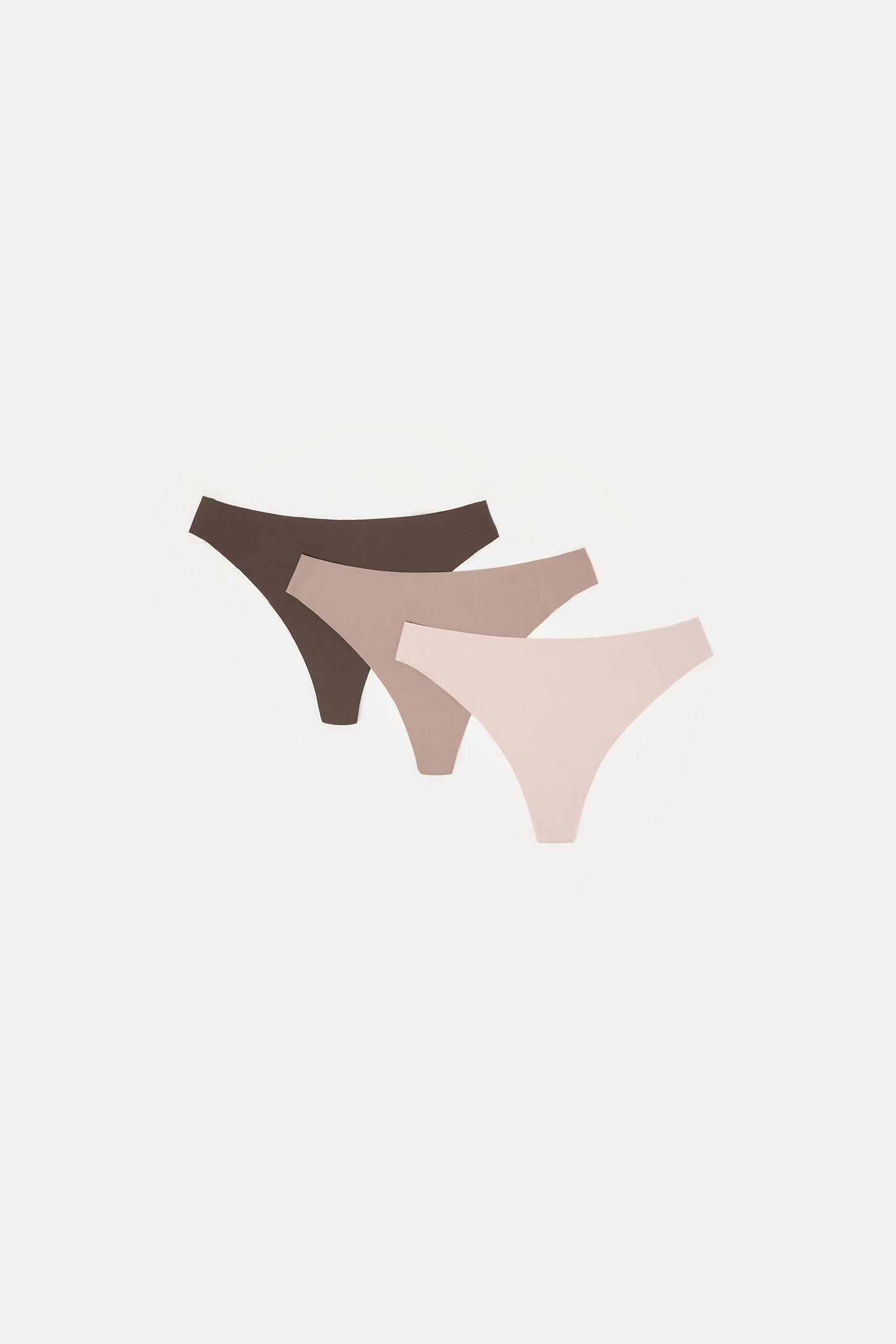 Thongs included in the set Invisible Set