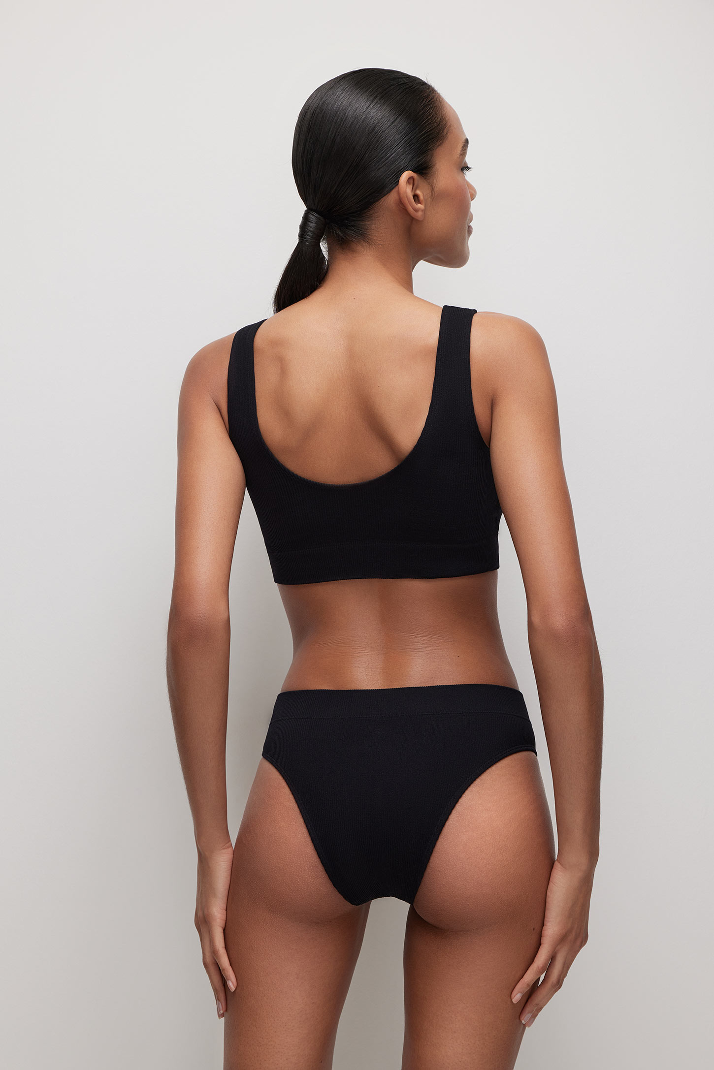 Bathing top with wide straps Juicy – фото № 5