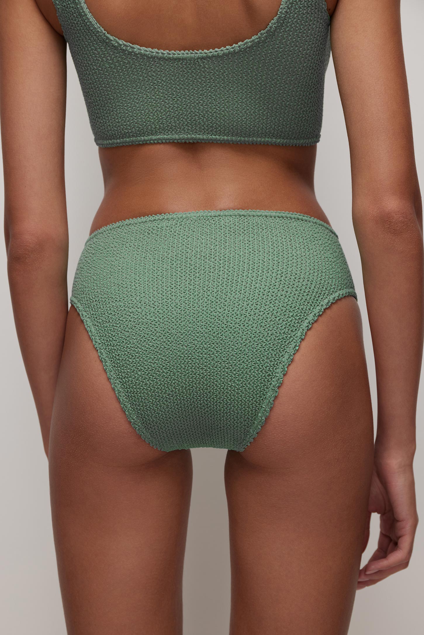 Brazilian bathing trunks with a medium fit Tropical – фото № 2