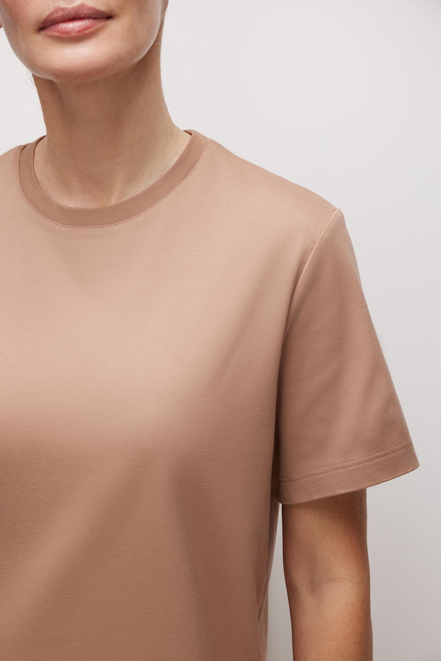 T-shirt with a loose silhouette Basic – фото № 4