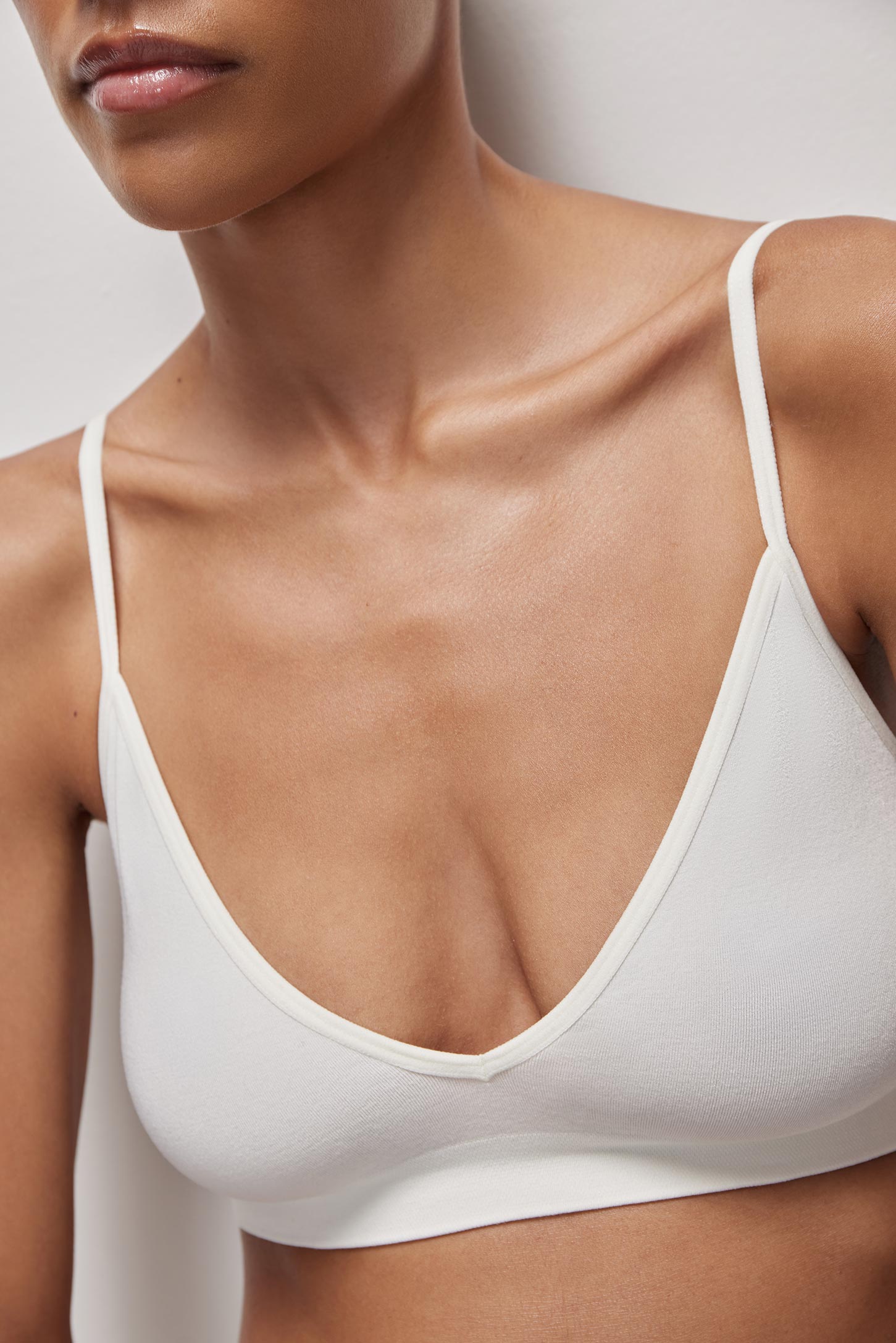 Top with thin straps Bamboo Seamless – фото № 4