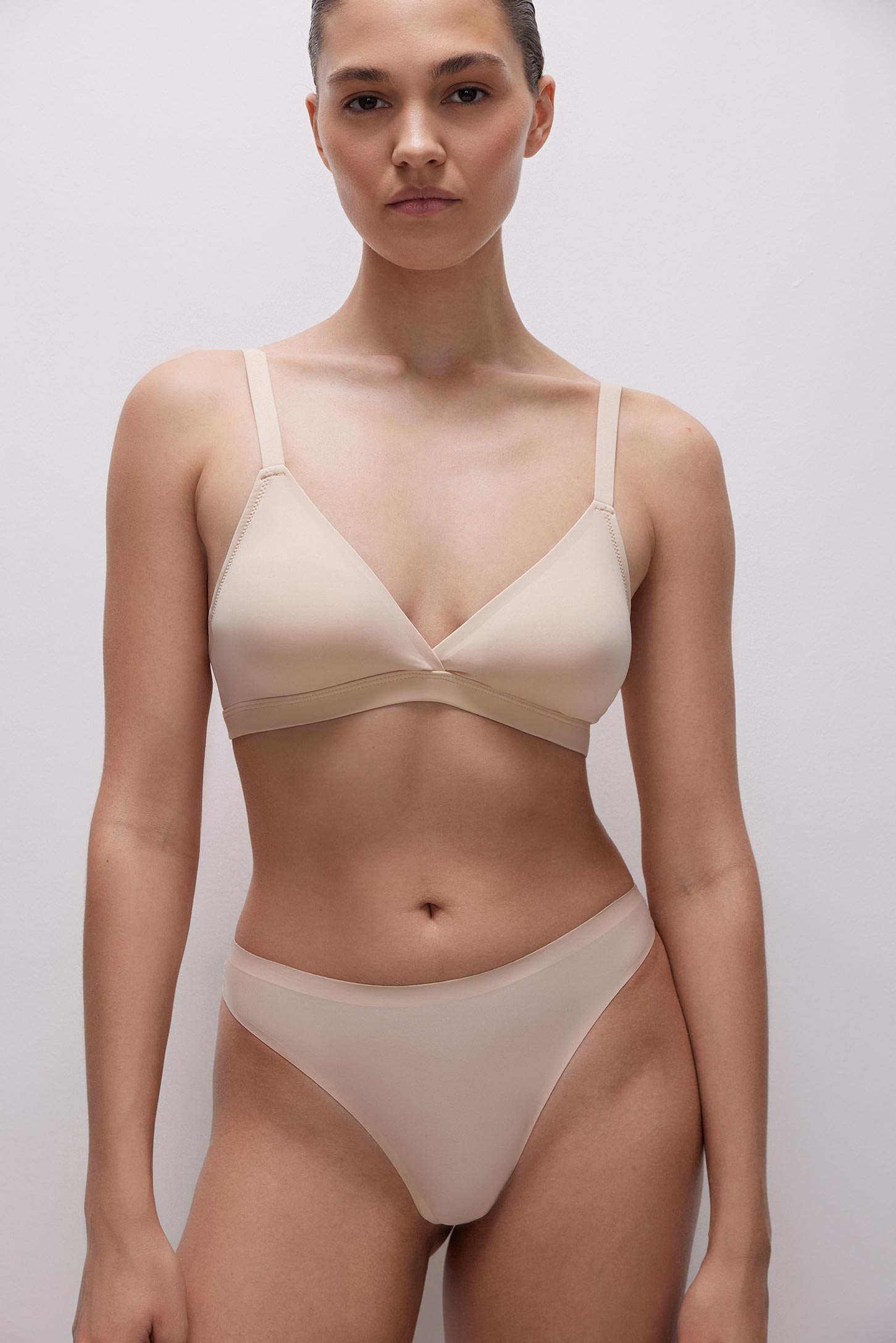 Hight-rise thong Invisible – фото № 2
