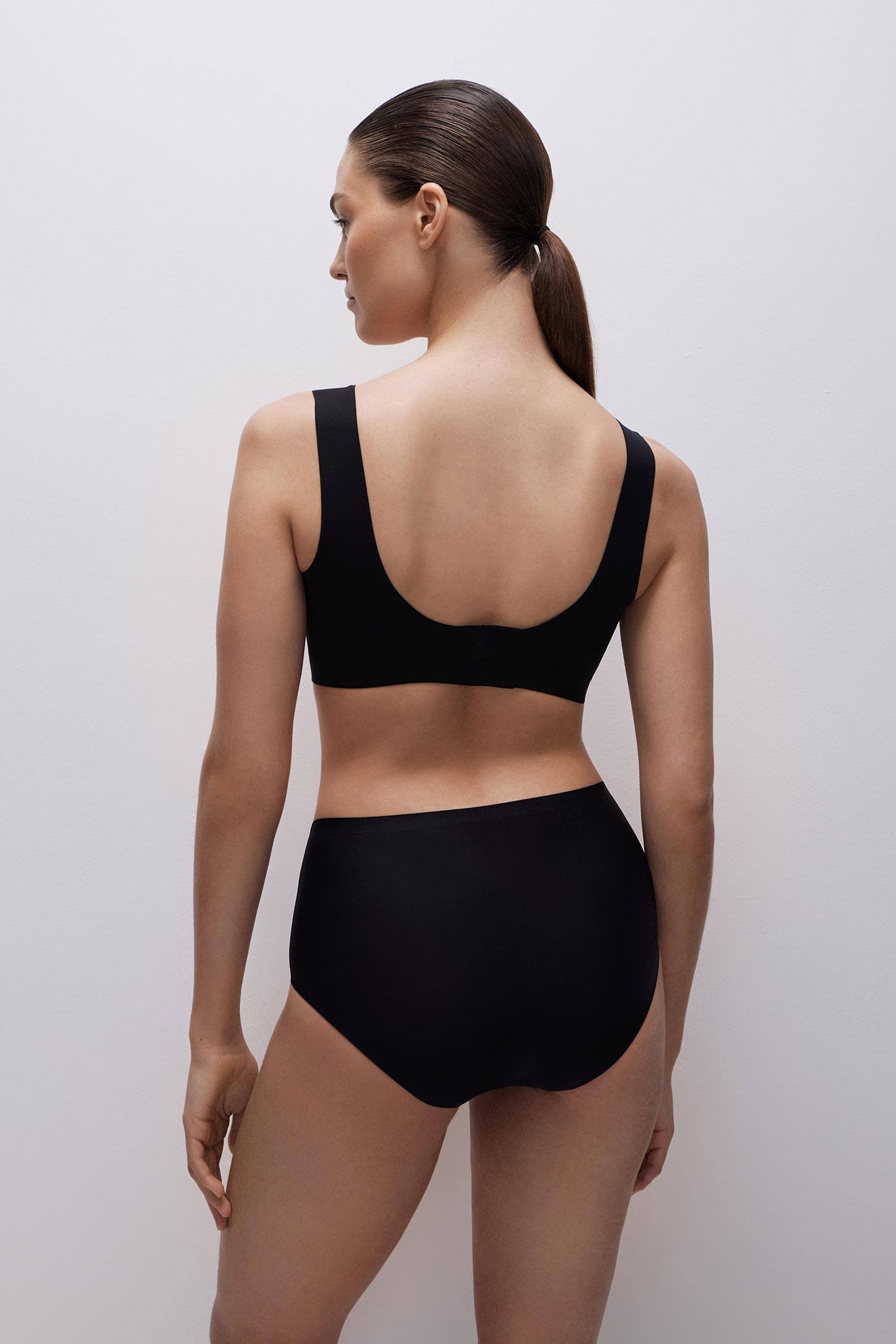 Hight-rise culottes Invisible – фото № 6