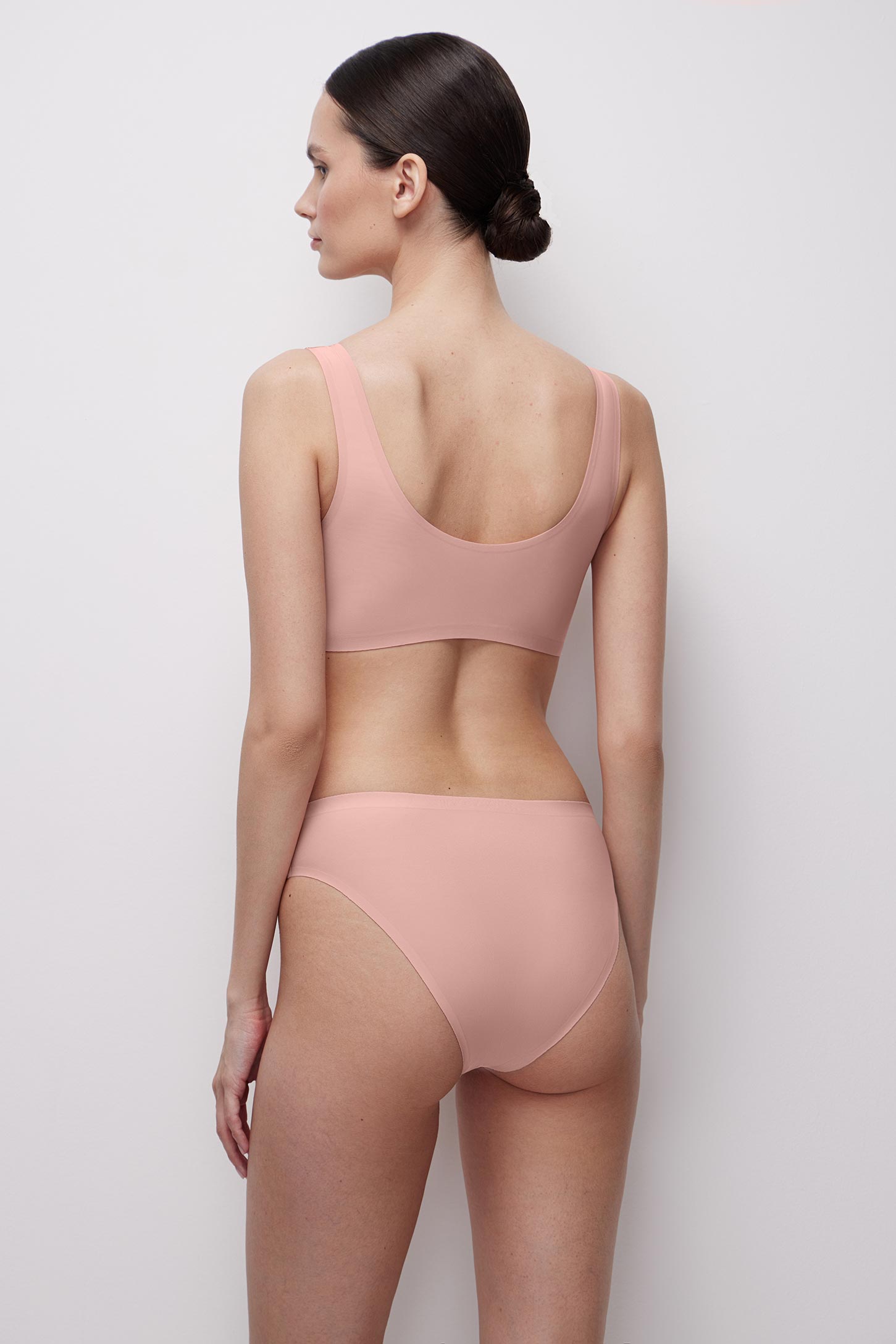 Tank top with wide straps  Skin – фото № 4