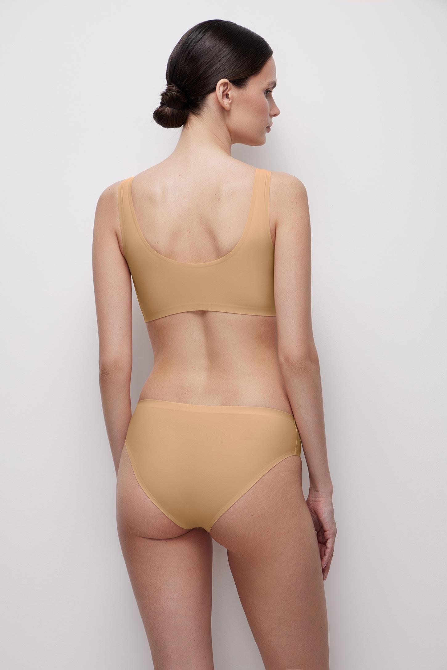 Tank top with wide straps Skin – фото № 4
